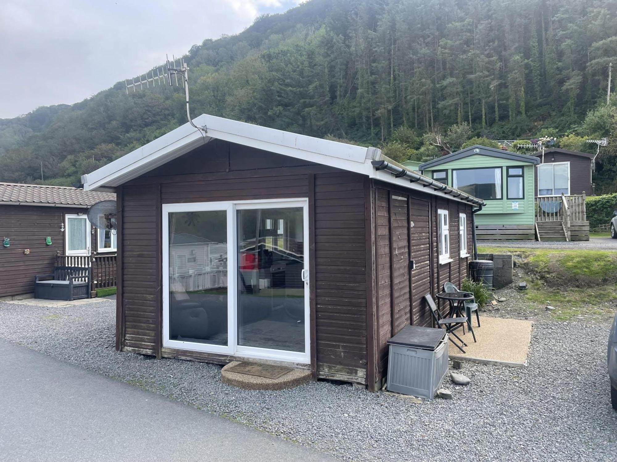 Charming Chalet Nestled In Heart Of Clarach Bay Aberystwyth Esterno foto